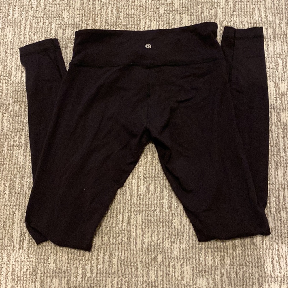 Black lululemon leggings